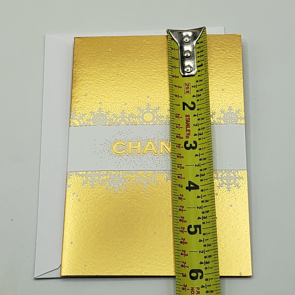 CHANEL Holiday Gift Bag with Card - Picture 4 of 7